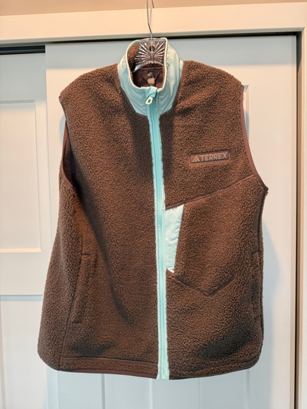 Adidas Terrex Brown Sherpa Fleece Vest with Mint Trim-size XL -NWT